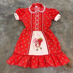 Vintage 1980s Strawberry Shortcake Dress Red Floral Lace Trim Apron Girls 8